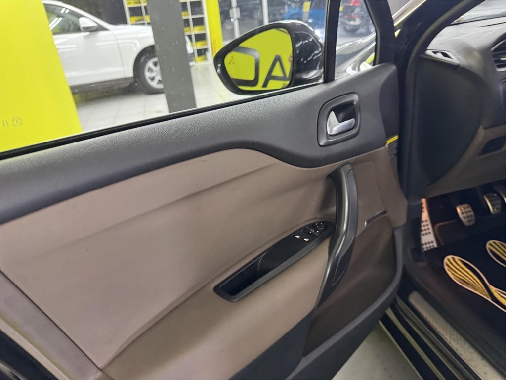 Foto 56 CITROEN DS4 2.0HDI 160c