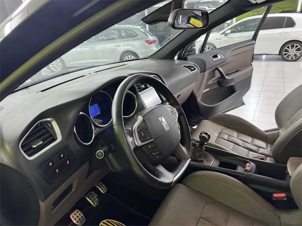 Foto 58 CITROEN DS4 2.0HDI 160c