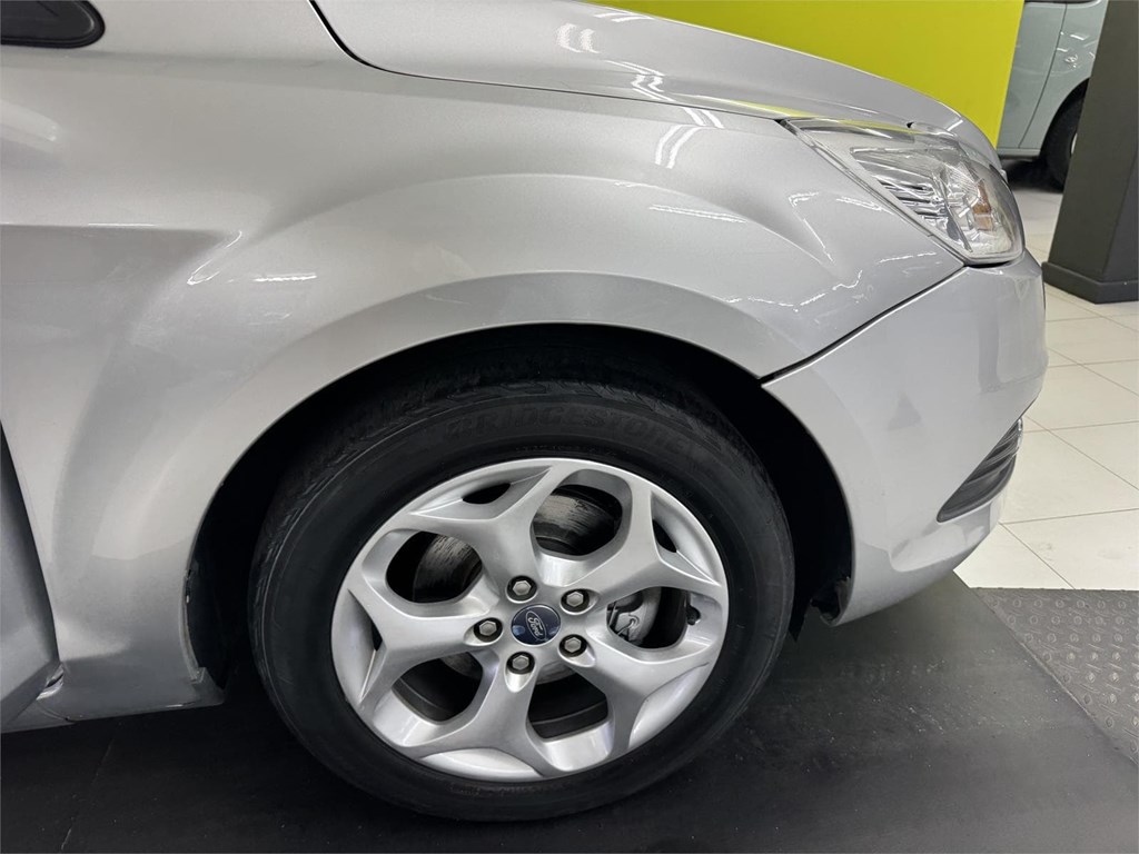 Foto 16 FORD FOCUS 