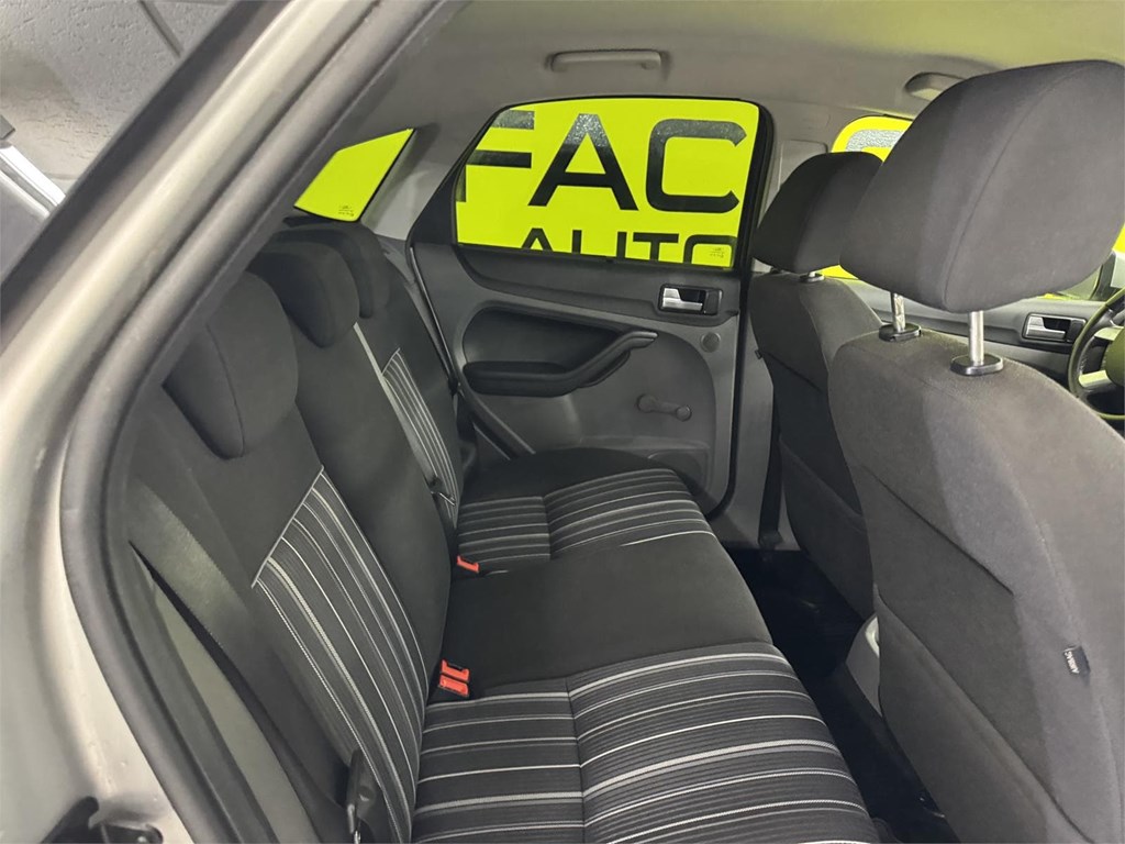 Foto 29 FORD FOCUS 