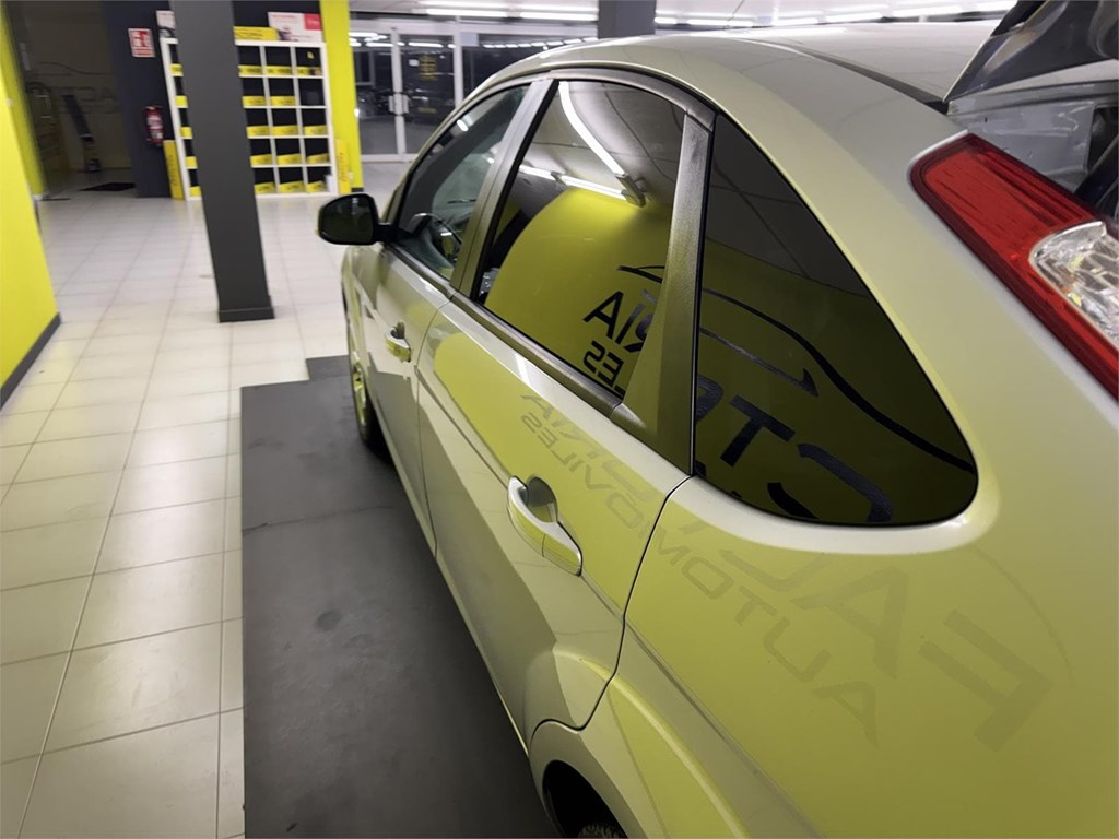 Foto 33 FORD FOCUS 