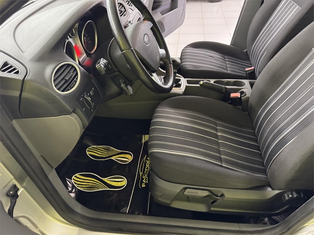 Foto 42 FORD FOCUS 