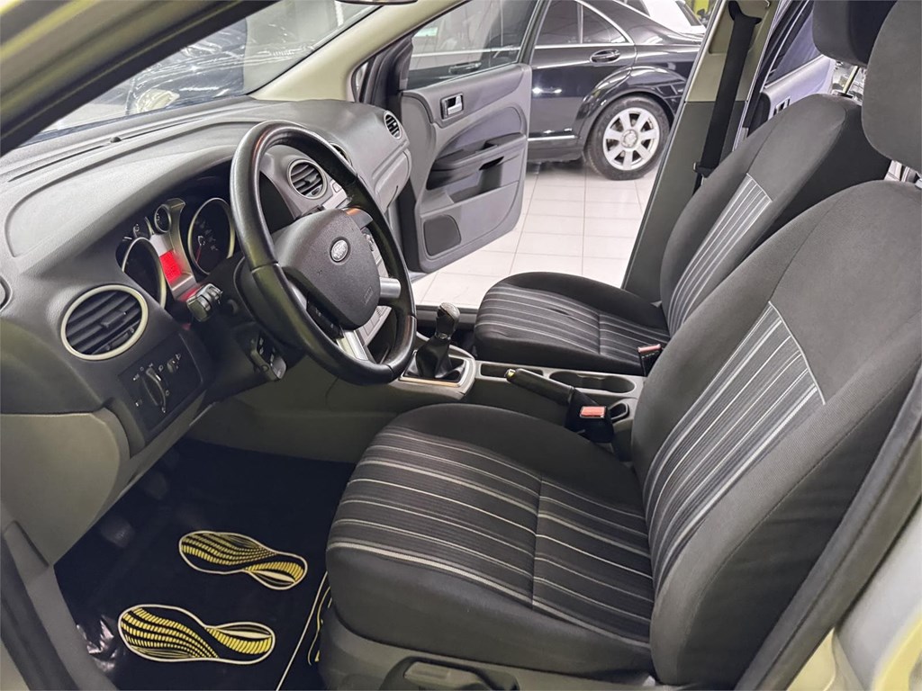 Foto 47 FORD FOCUS 