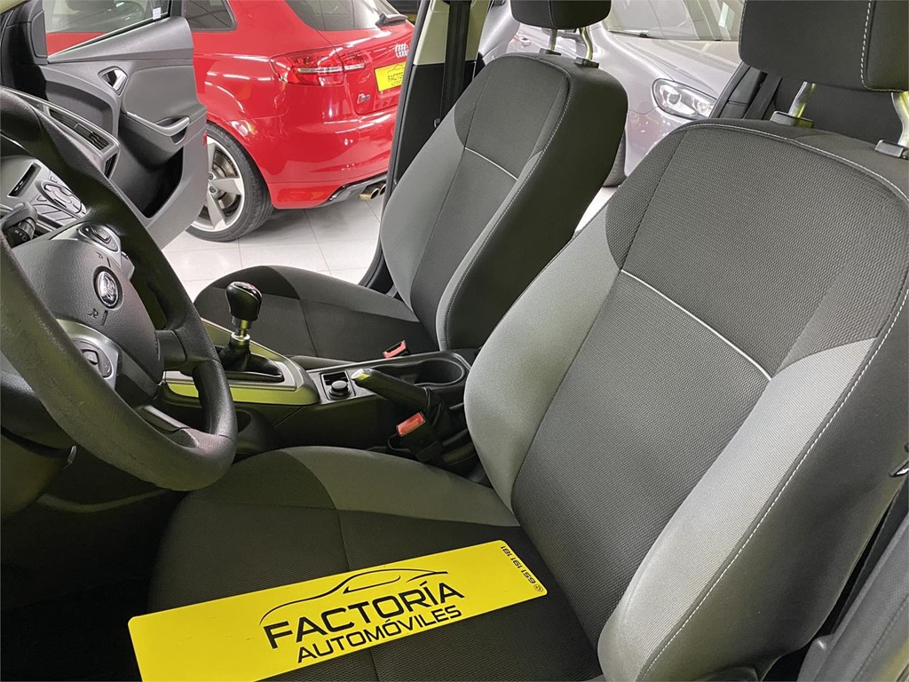 Foto 10 FORD FOCUS 