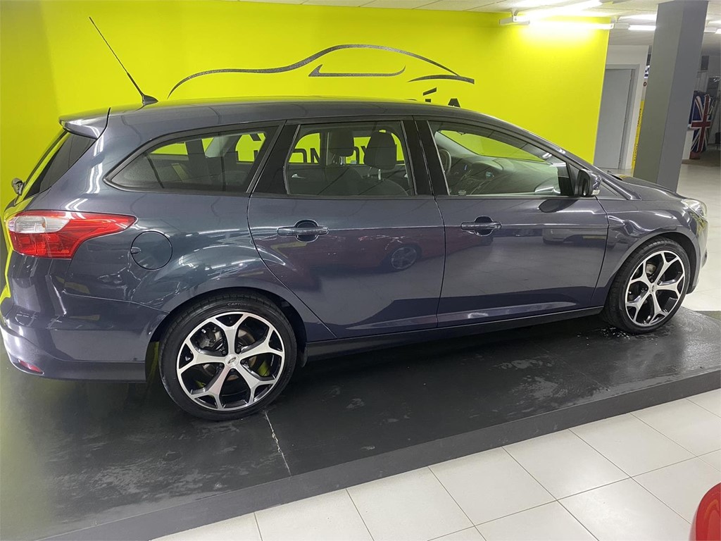 Foto 20 FORD FOCUS 