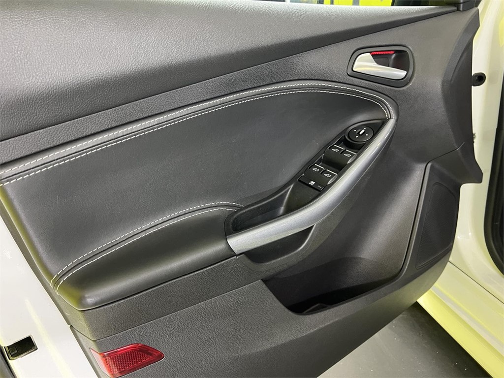 Foto 12 FORD FOCUS 