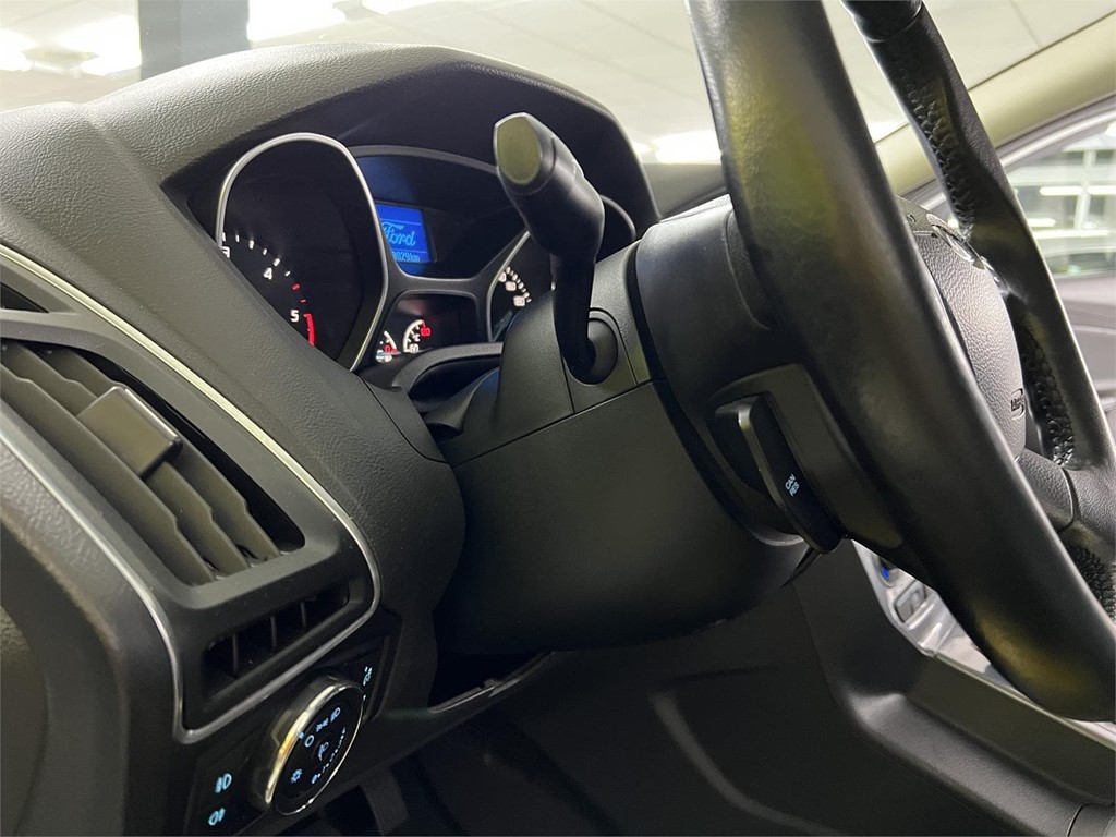 Foto 17 FORD FOCUS 