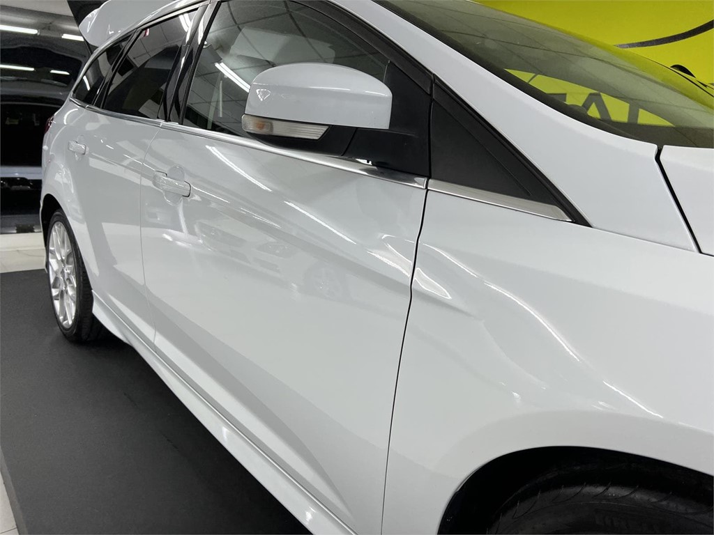 Foto 44 FORD FOCUS 
