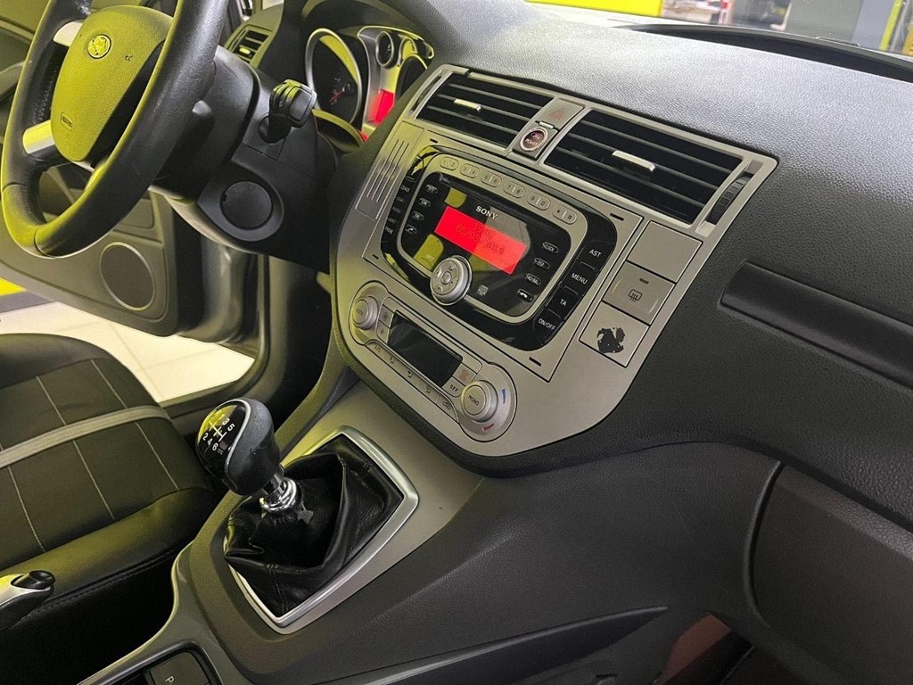 Foto 37 FORD KUGA 