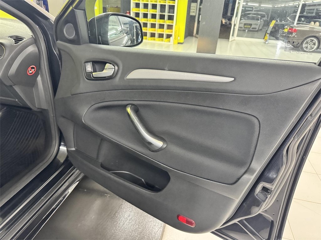 Foto 17 FORD MONDEO
