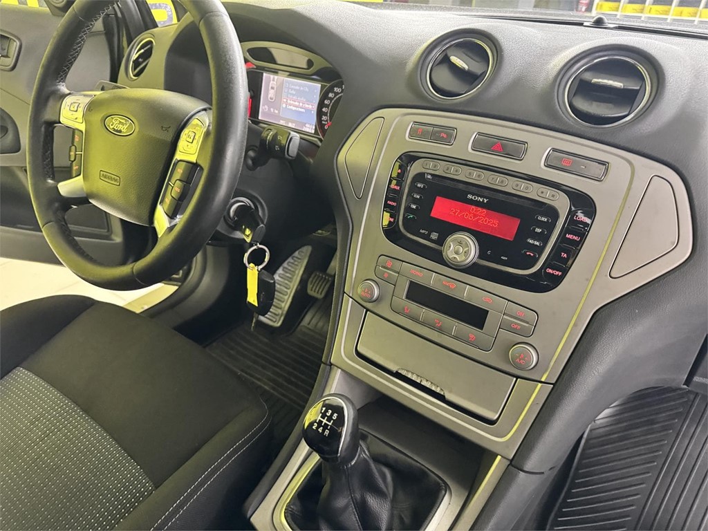 Foto 19 FORD MONDEO