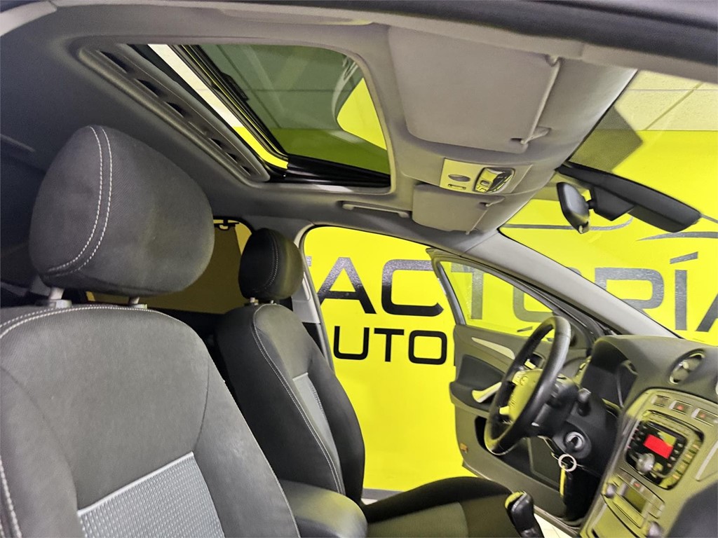 Foto 25 FORD MONDEO