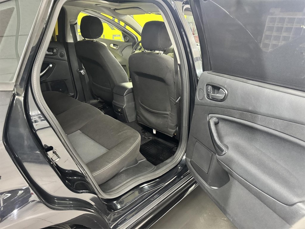 Foto 28 FORD MONDEO