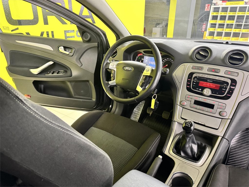 Foto 32 FORD MONDEO
