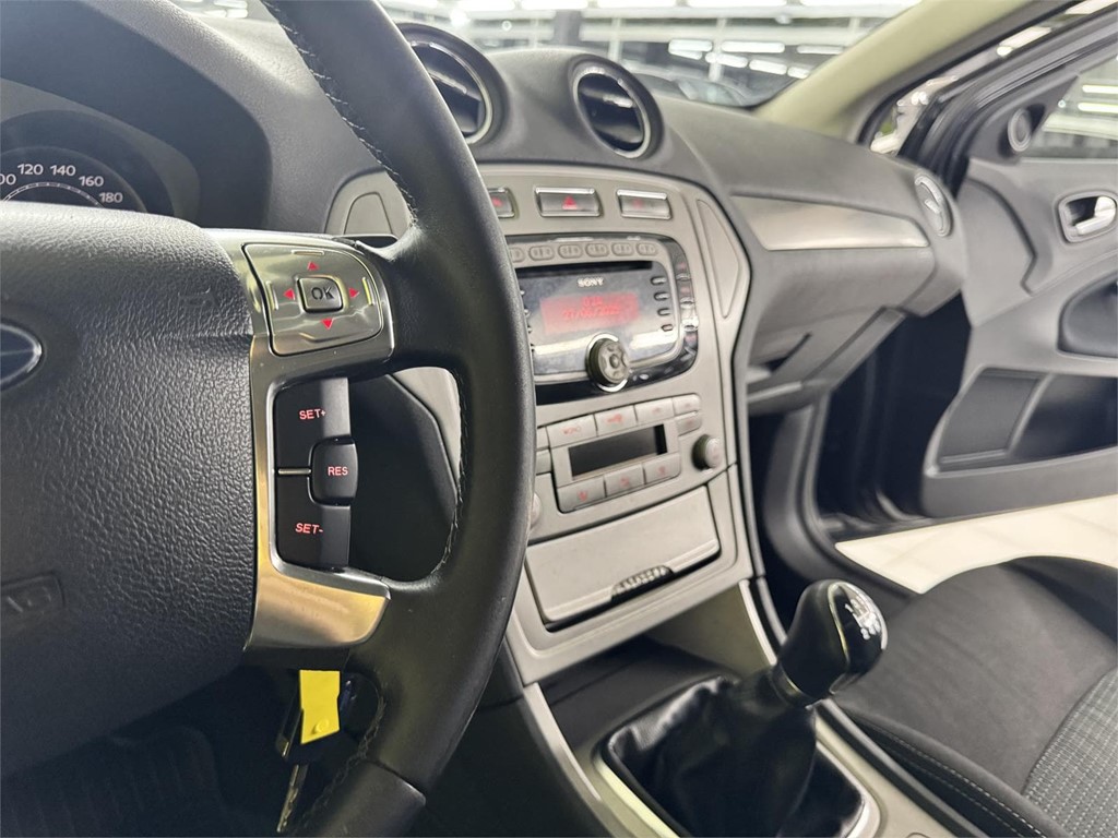 Foto 45 FORD MONDEO