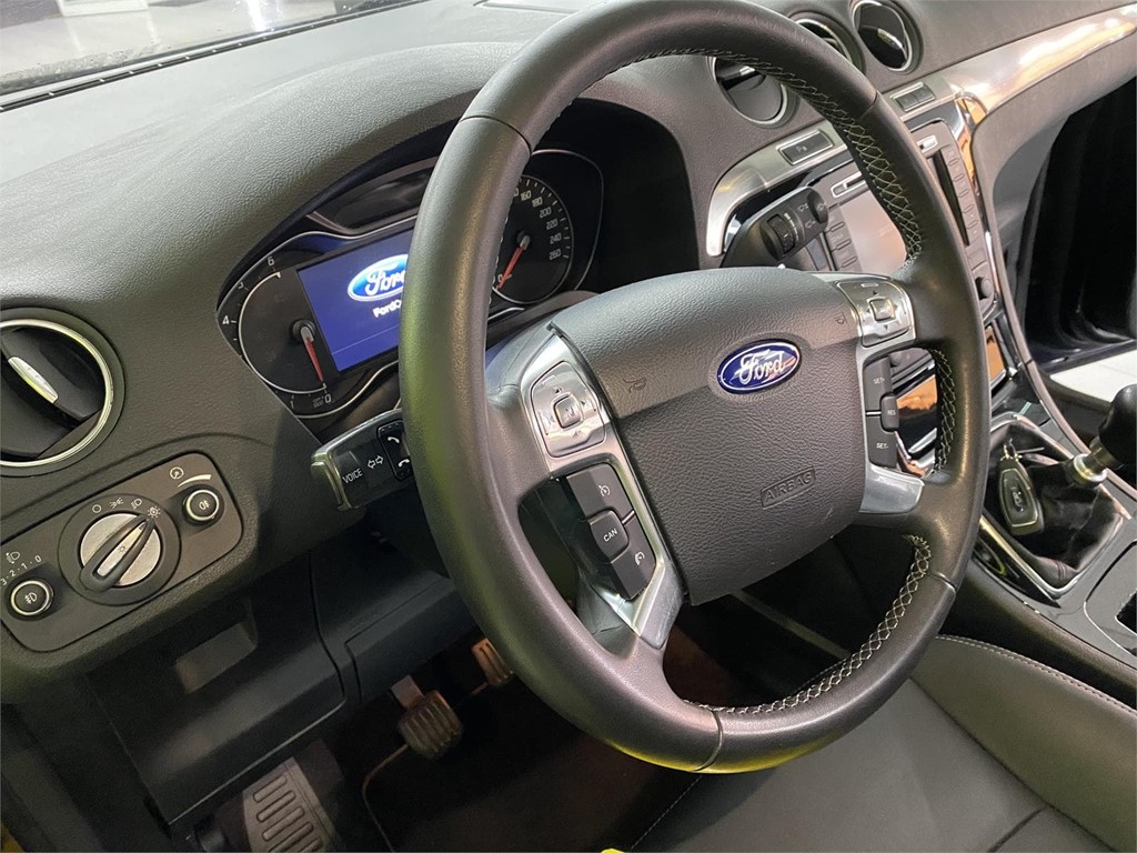Foto 6 FORD SMAX