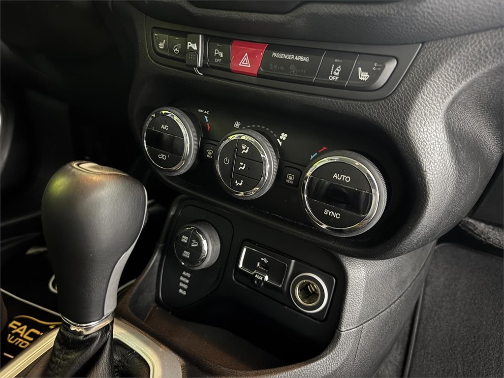 Foto 29 JEEP RENEGADE 