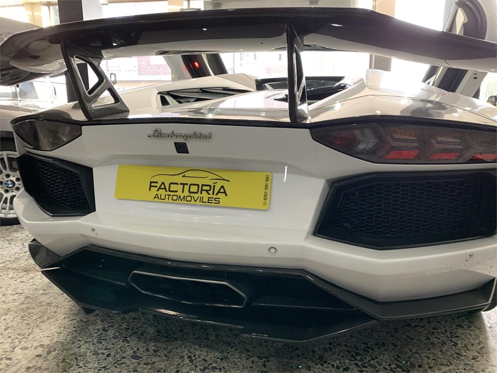 Foto 12 LAMBORGUINI AVENTADOR LP700