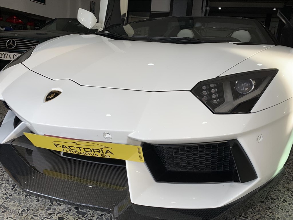 Foto 18 LAMBORGUINI AVENTADOR LP700