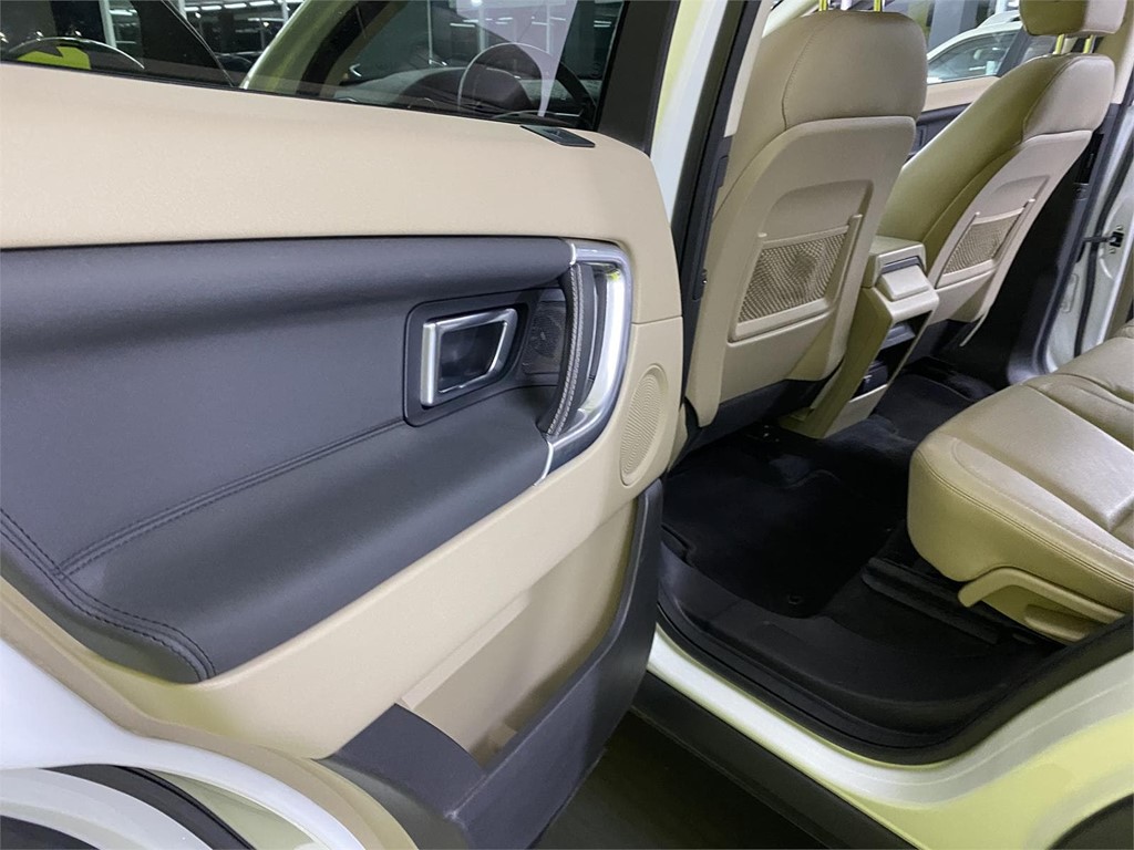 Foto 16 LAND ROVER DISCOVERY SPORT