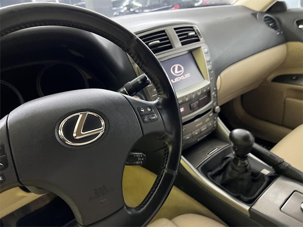 Foto 22 LEXUS IS220