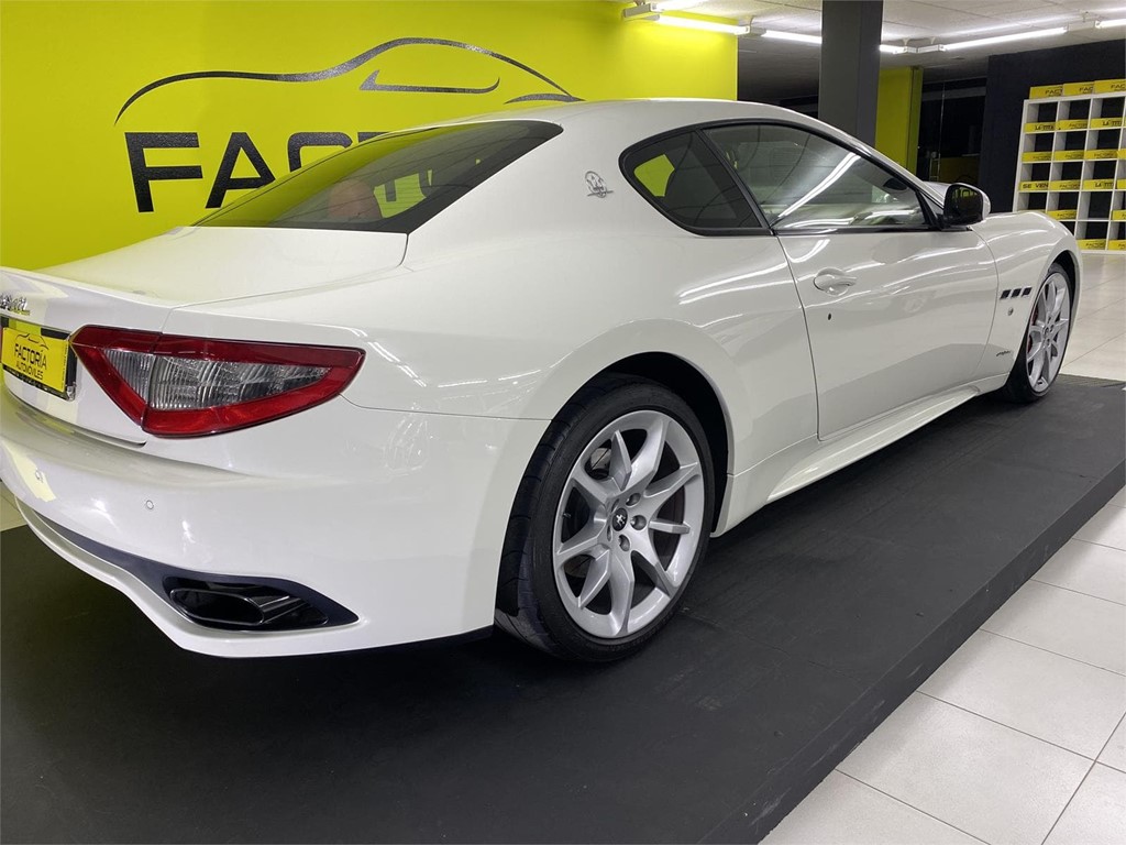 Foto 2 MASERATTI GRANTURISMO