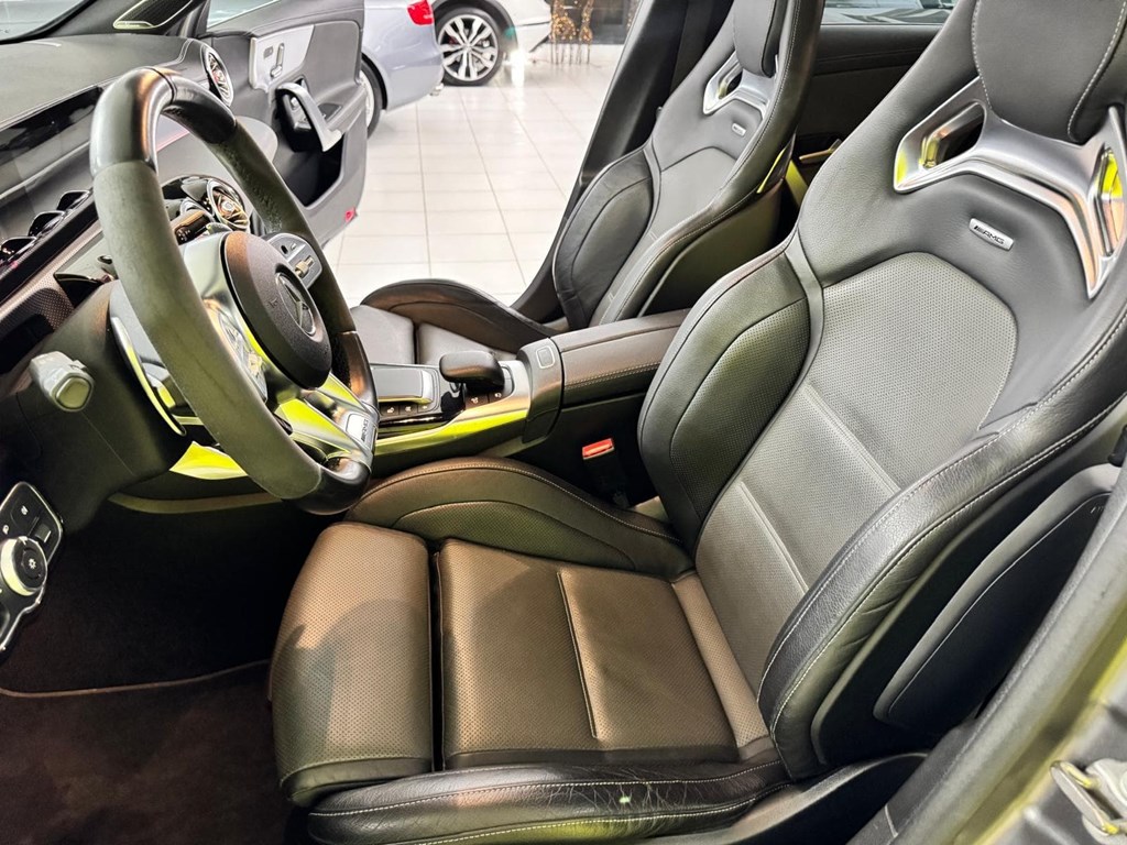 Foto 40 MERCEDES A45 S AMG 4MATIC+