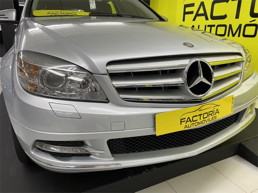 Foto 14 MERCEDES C 220