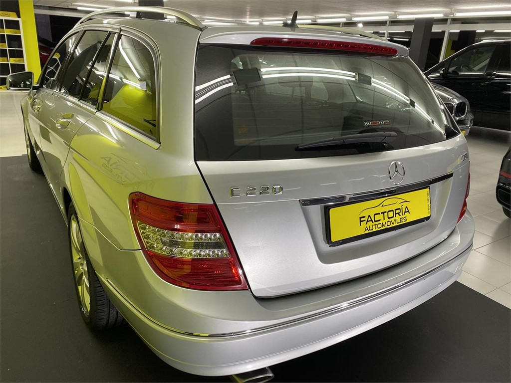 Foto 23 MERCEDES C 220