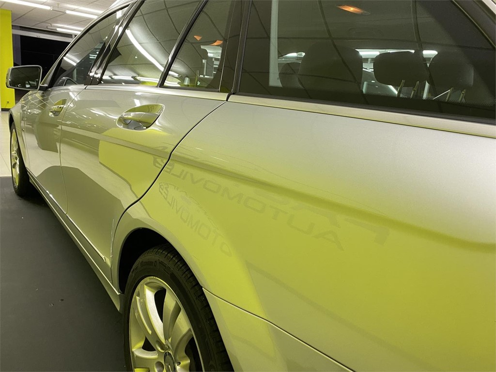 Foto 24 MERCEDES C 220