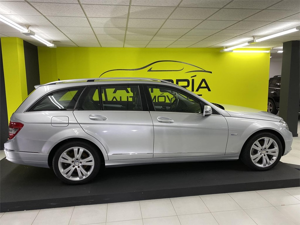 Foto 2 MERCEDES C 220