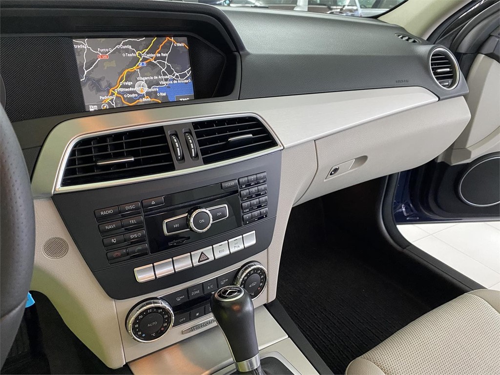 Foto 7 MERCEDES C220
