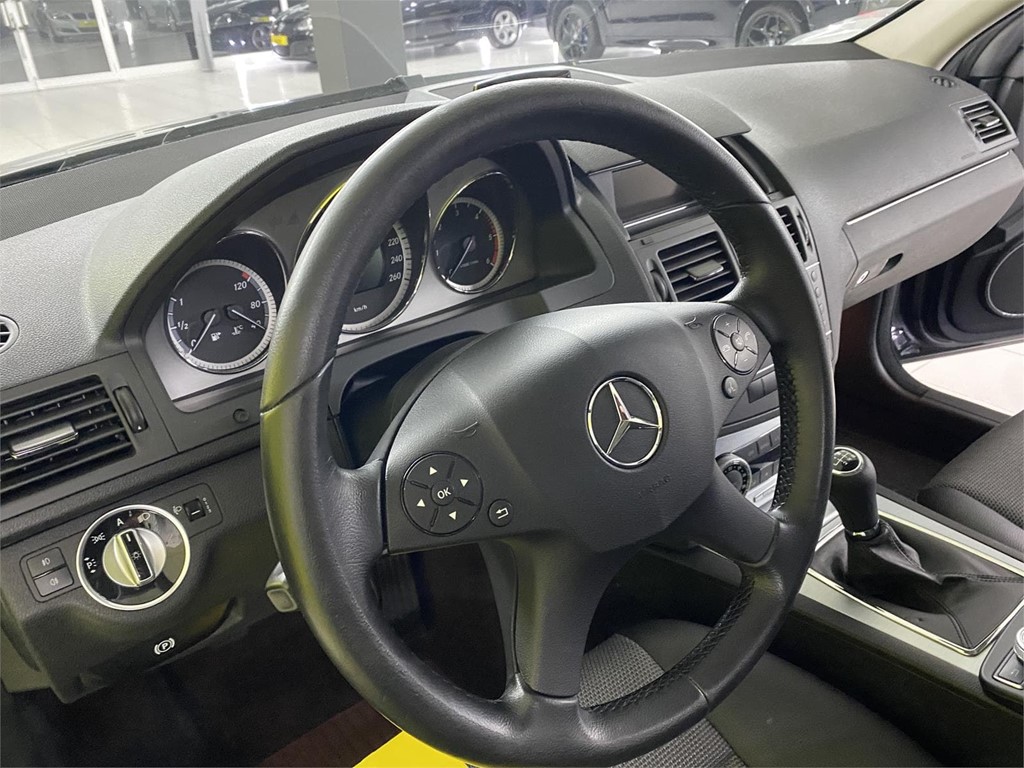 Foto 8 MERCEDES C