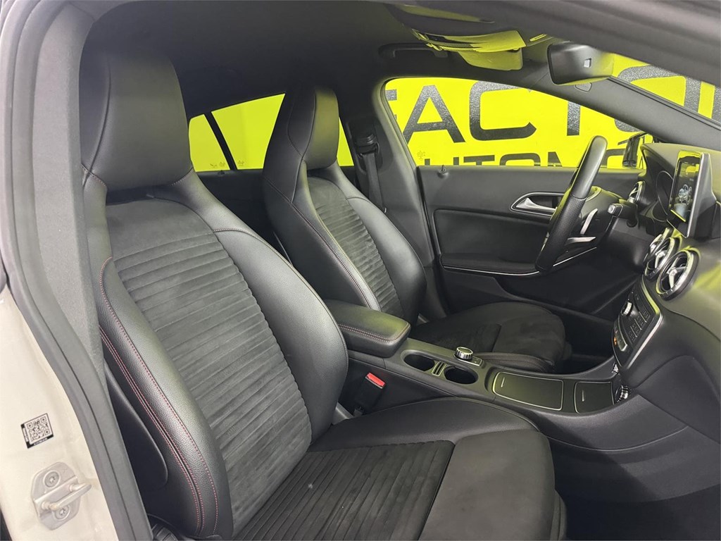 Foto 17 MERCEDES CLA 220 d AMG 