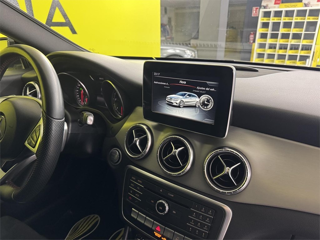 Foto 18 MERCEDES CLA 220 d AMG 