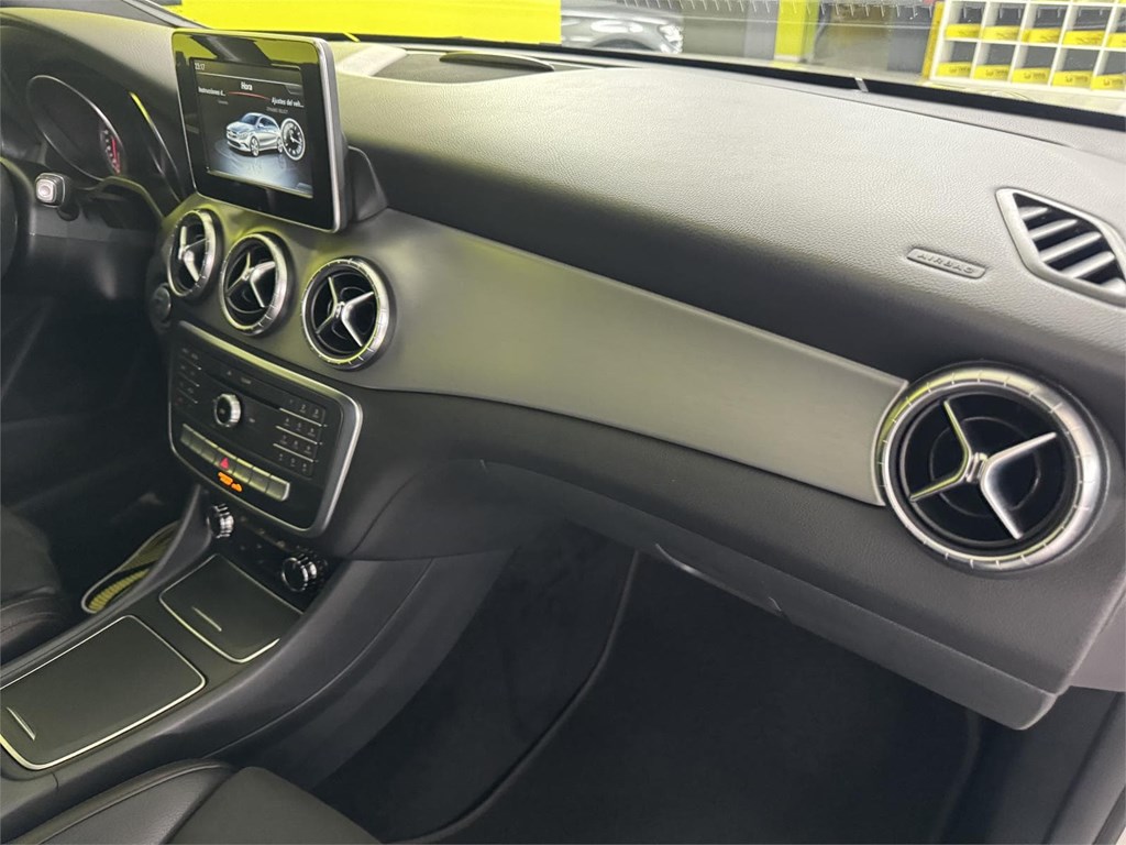 Foto 20 MERCEDES CLA 220 d AMG 