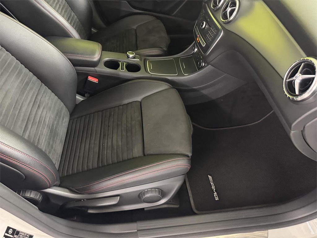 Foto 21 MERCEDES CLA 220 d AMG 