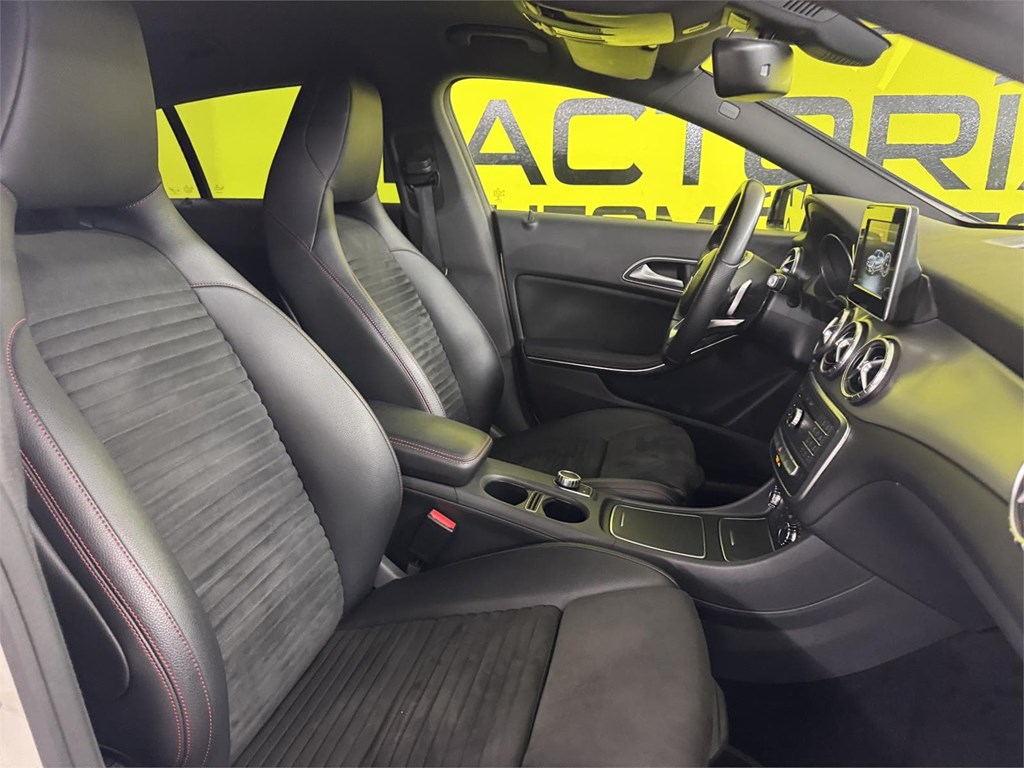 Foto 24 MERCEDES CLA 220 d AMG 