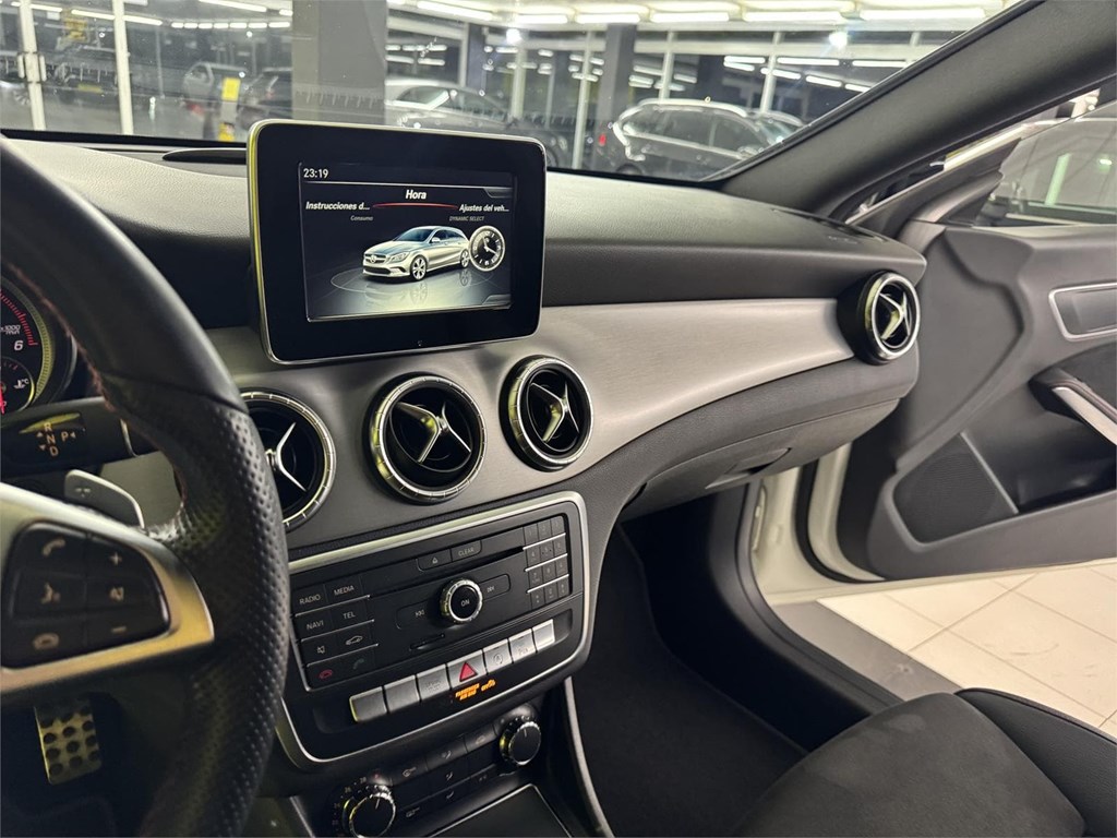 Foto 60 MERCEDES CLA 220 d AMG 