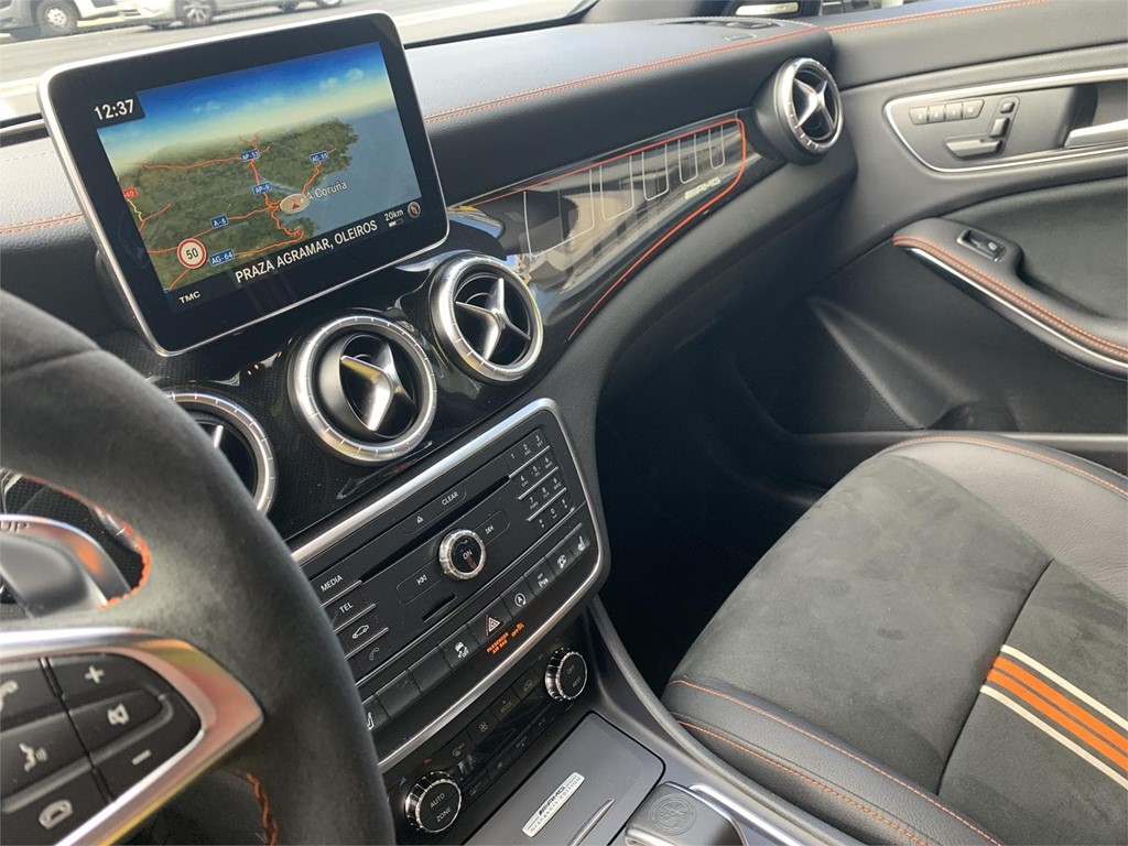 Foto 8 MERCEDES CLA AMG 