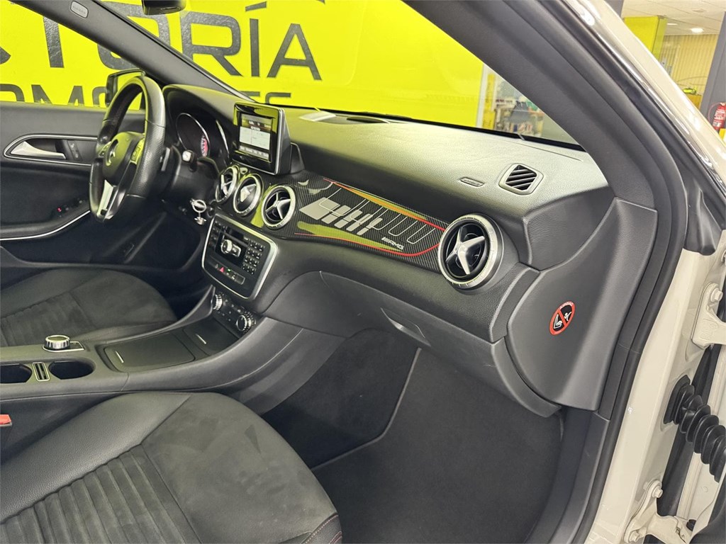 Foto 16 MERCEDES CLA 