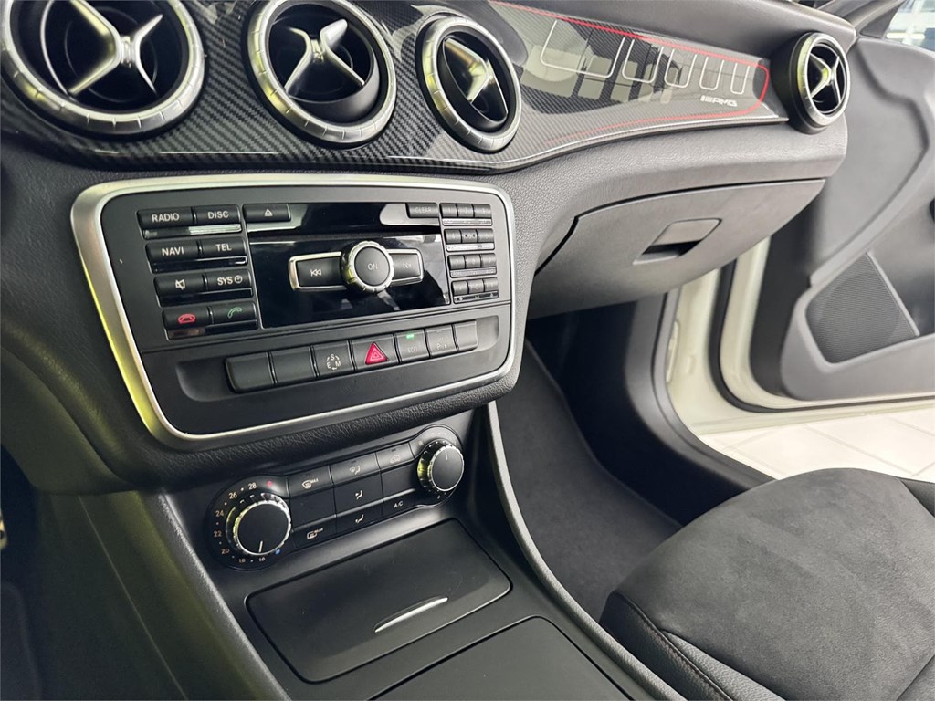 Foto 45 MERCEDES CLA 