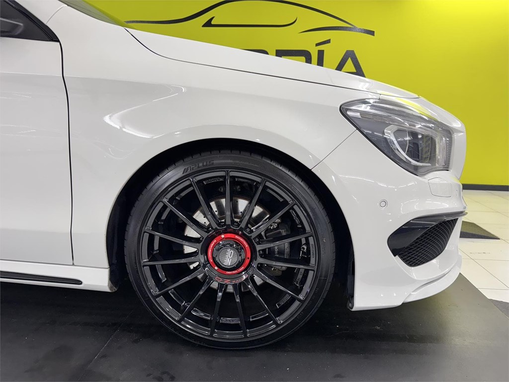 Foto 4 MERCEDES CLA 