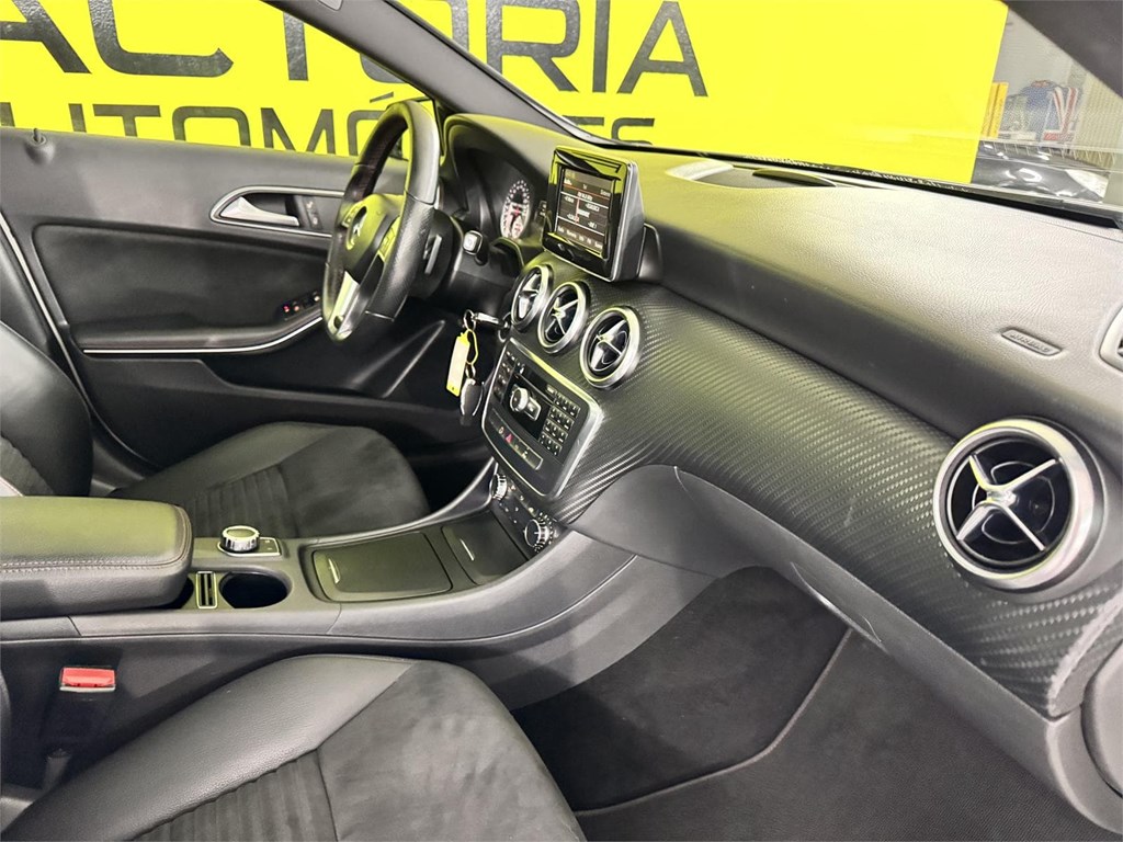 Foto 24 MERCEDES CLASE A