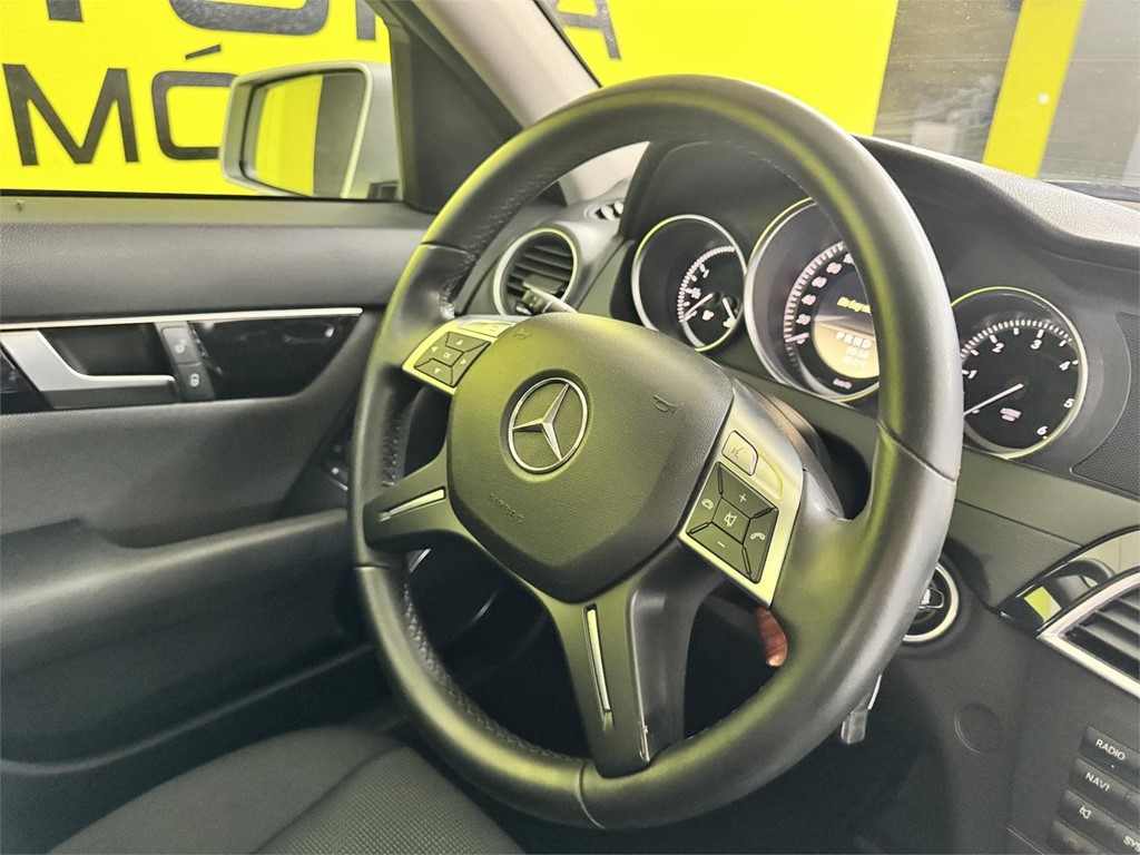 Foto 18 MERCEDES CLASE C