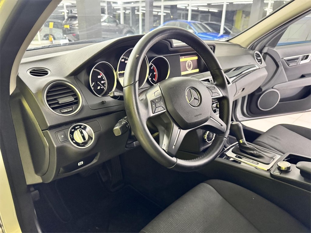 Foto 36 MERCEDES CLASE C