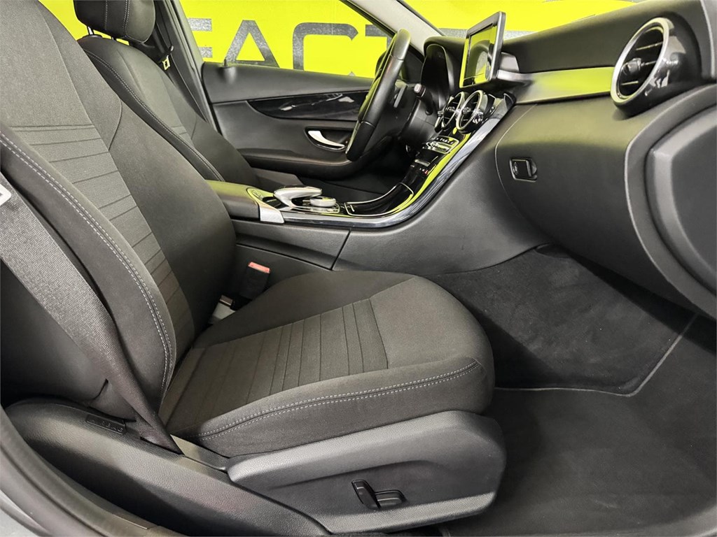 Foto 28 MERCEDES CLASE C