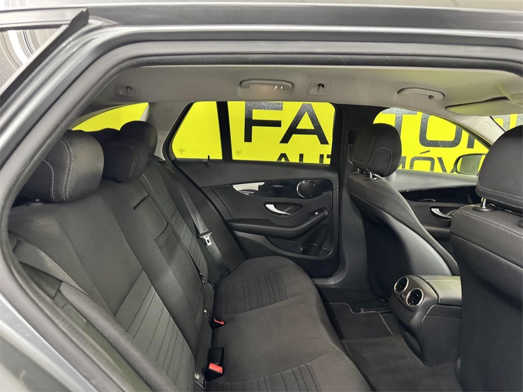 Foto 33 MERCEDES CLASE C