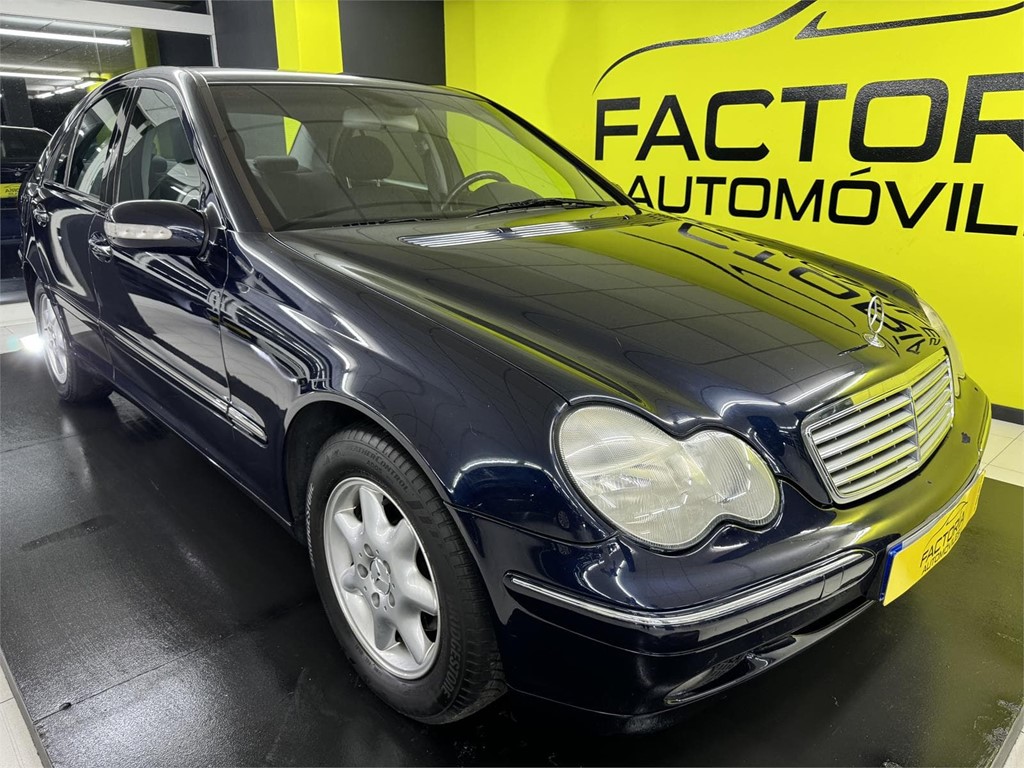 Foto 1 MERCEDES CLASE C