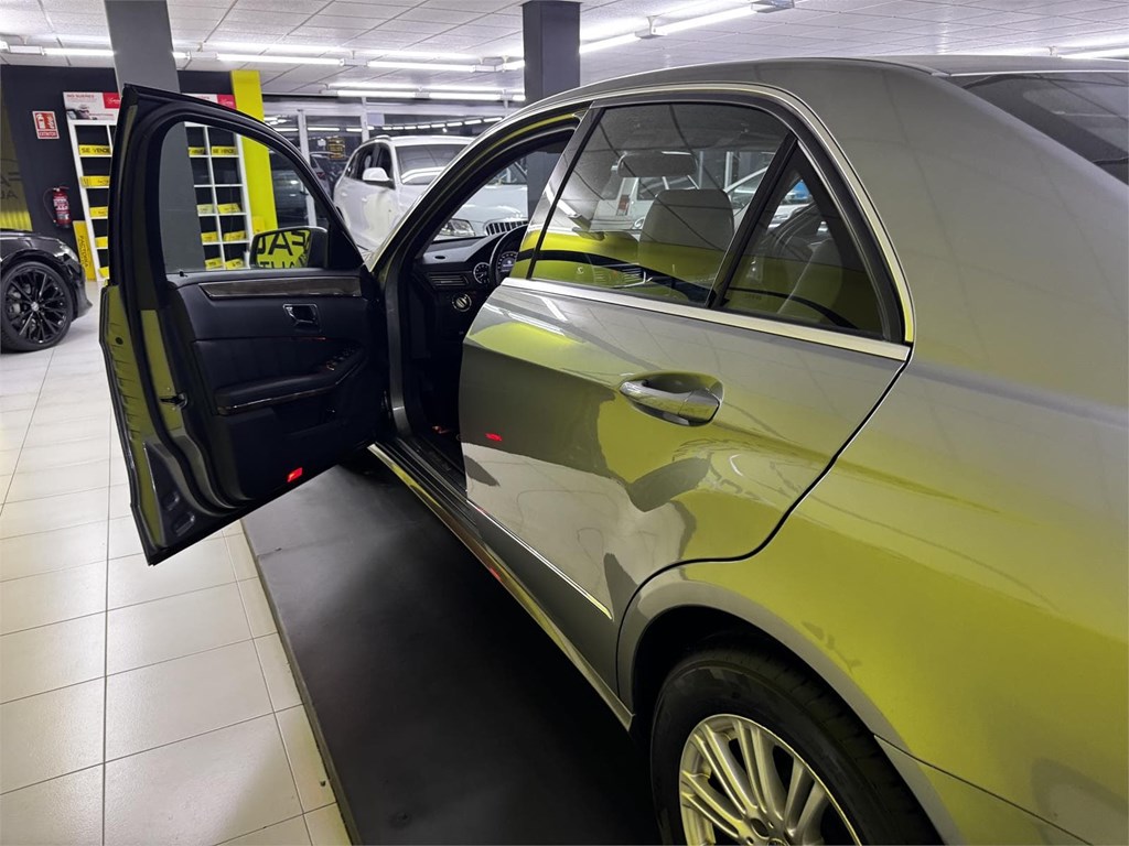 Foto 44 MERCEDES CLASE E220 CDI 